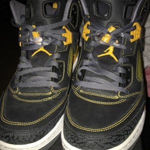 Jordan Spizike size:13 University Gold